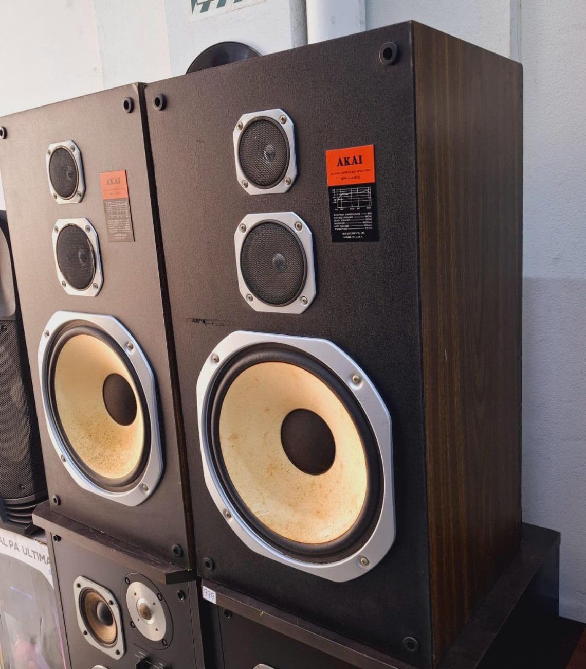 AKAI MODELO SR-LA301