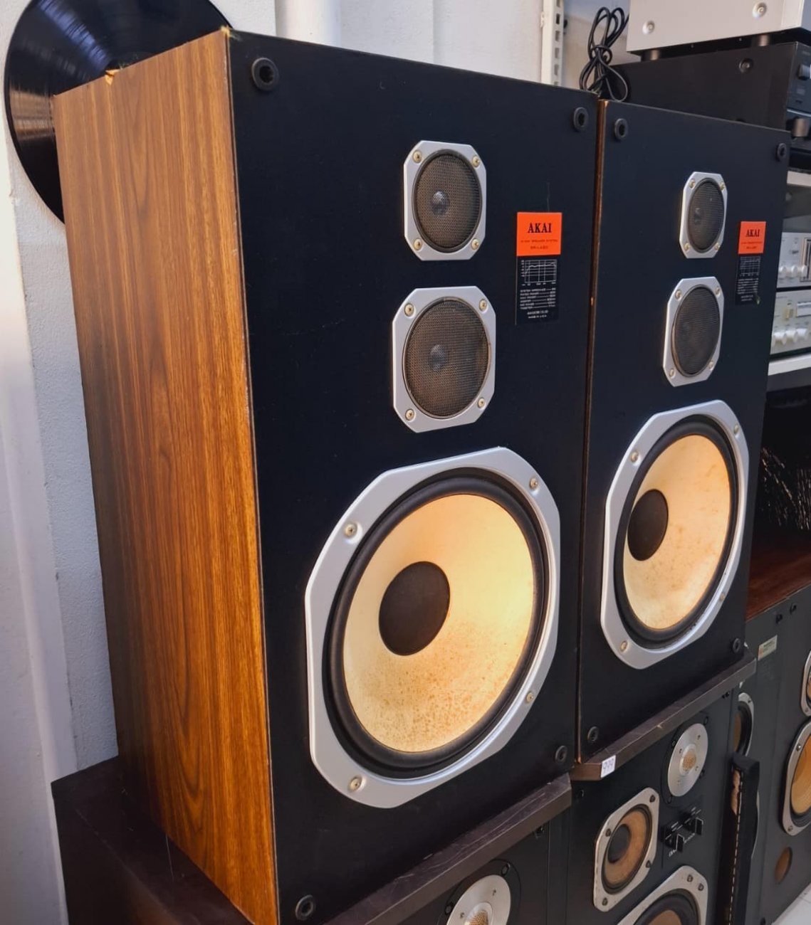 AKAI MODELO SR-LA301