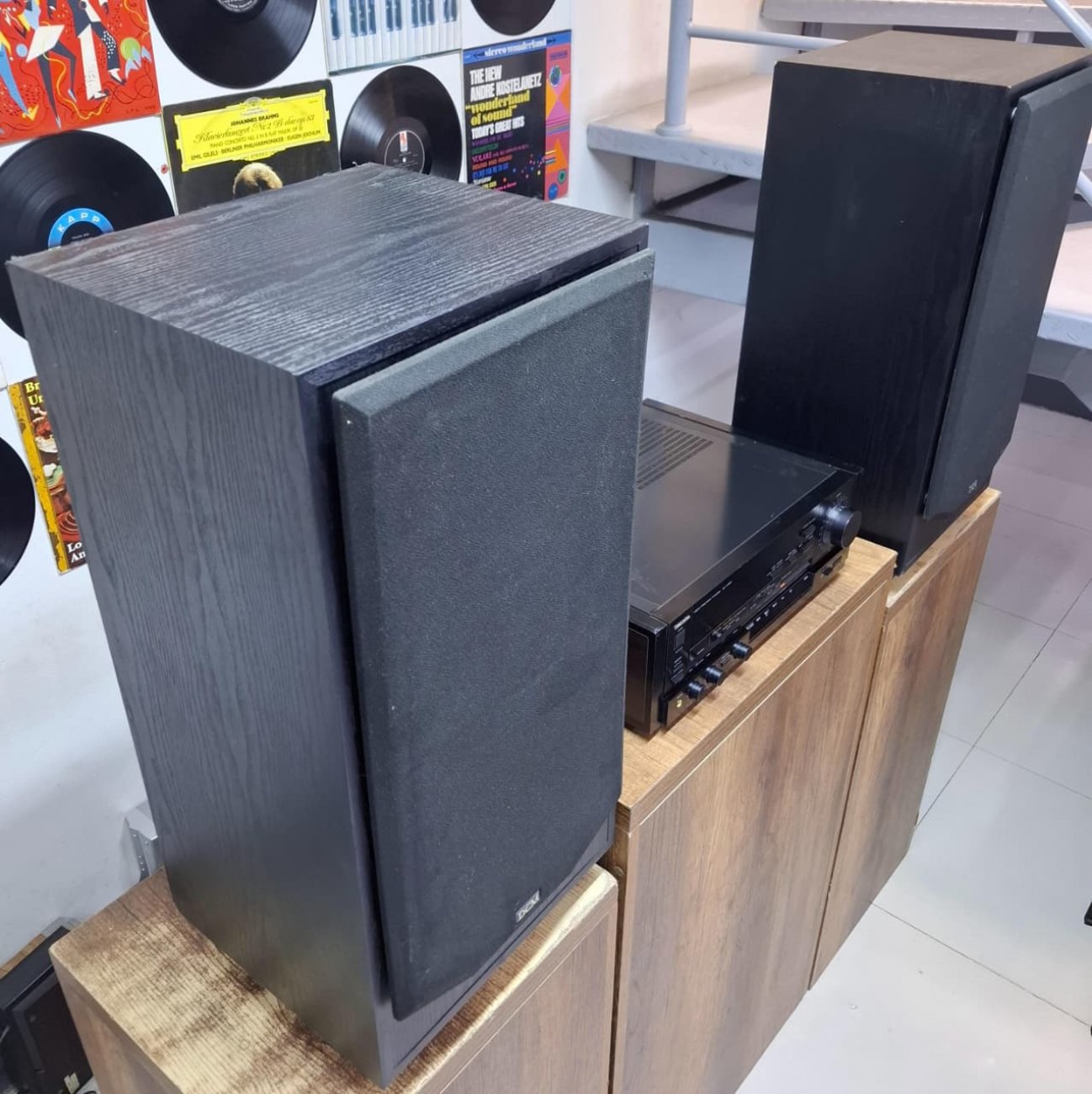DCM MODELO KX-10 LOUDSPEAKERS