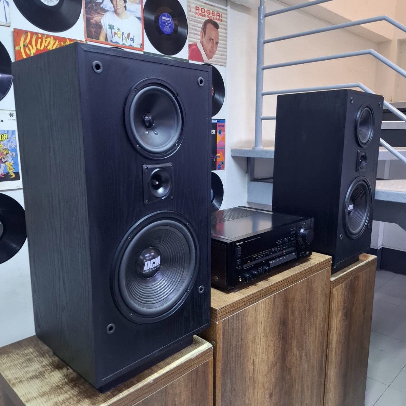 DCM MODELO KX-10 LOUDSPEAKERS