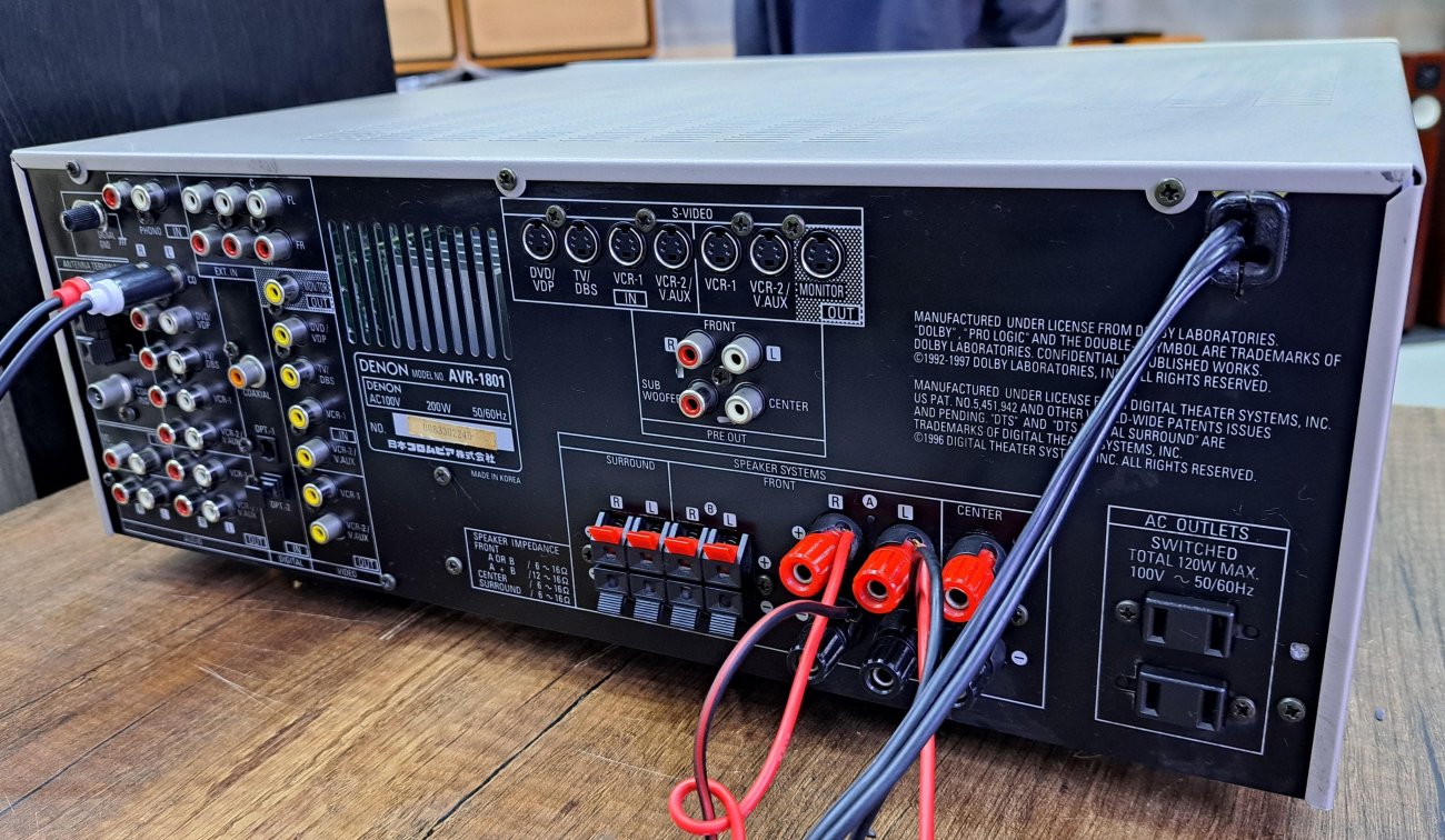 DENON MODELO AVR-1801
