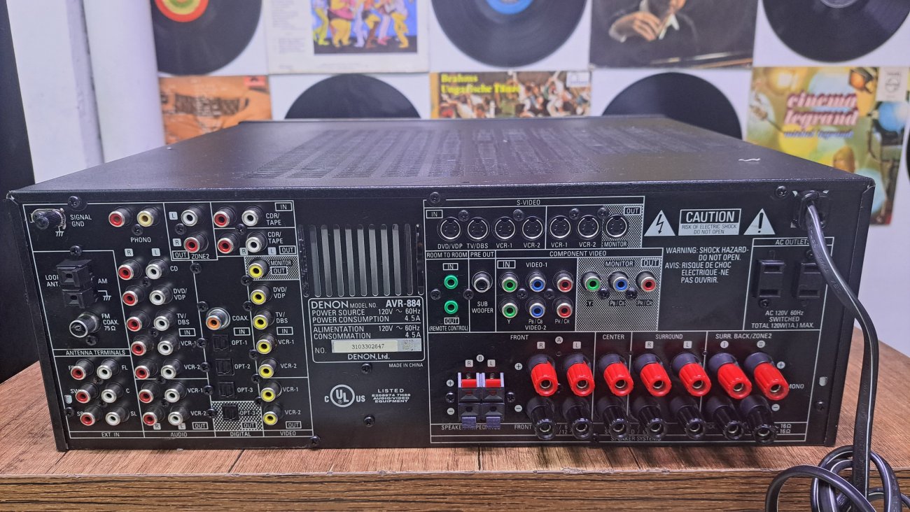 DENON MODELO AVR-884