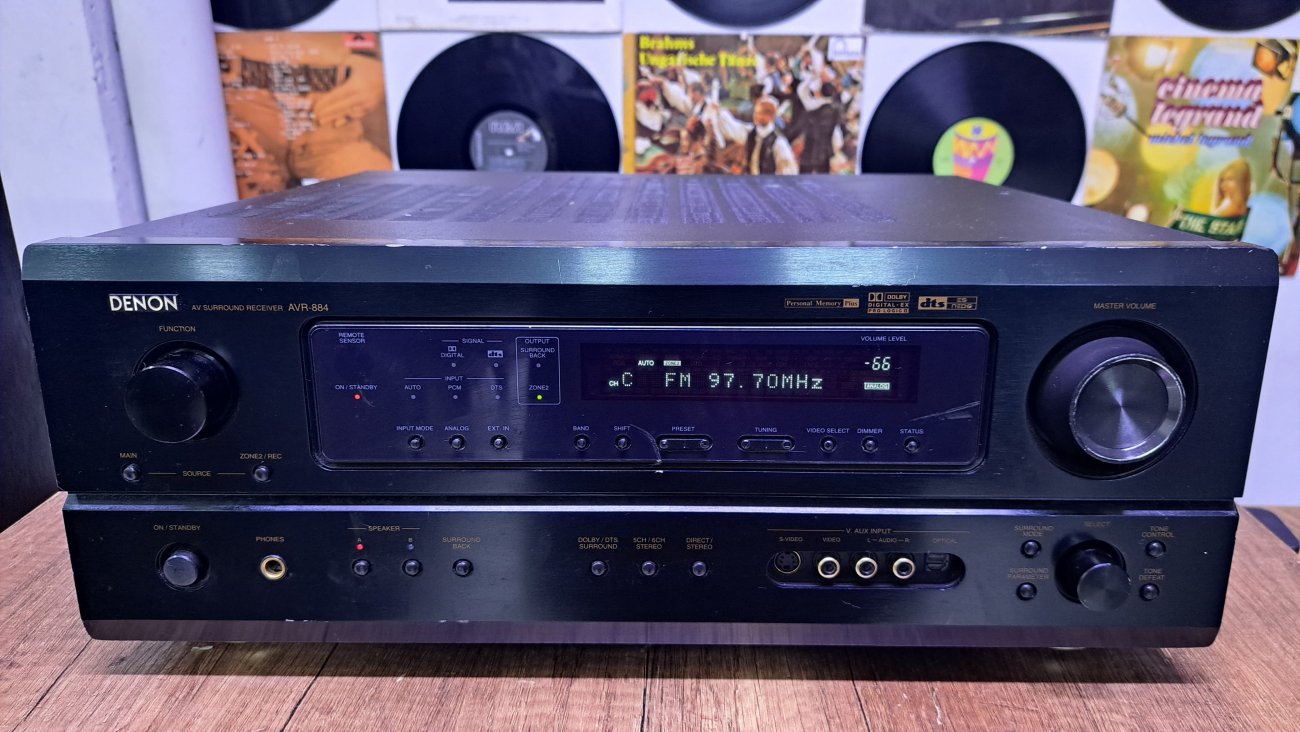 DENON MODELO AVR-884