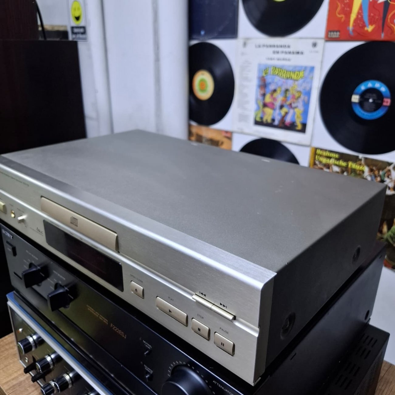 DENON MODELO DCD-735