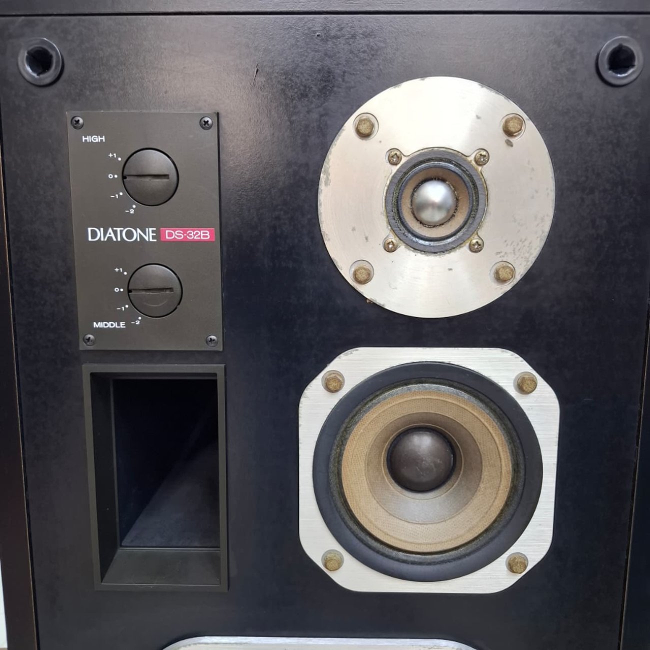 DIATONE MODELO DS-32B 
