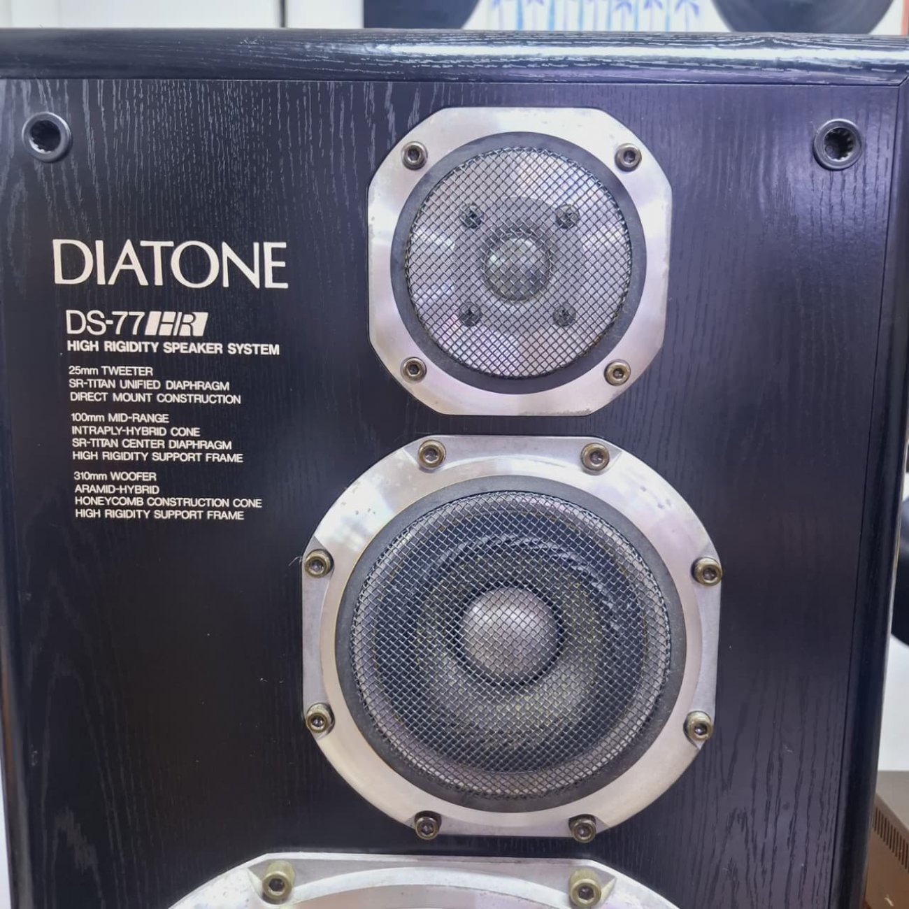 DIATONE MODELO DS-77HR BLACK