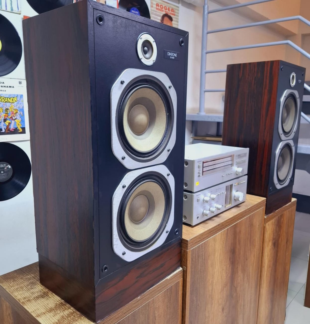 DIATONE MODELO SS-600