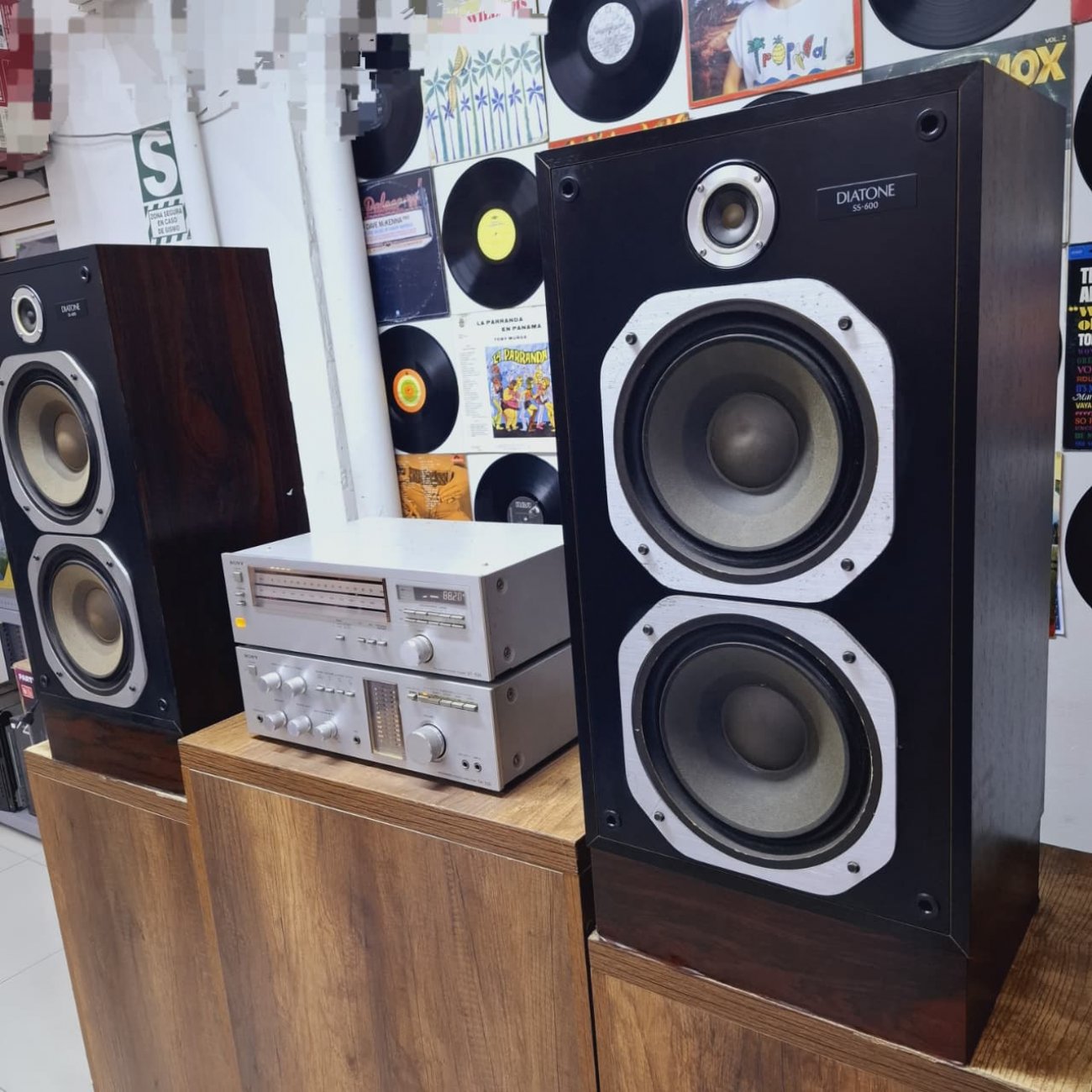 DIATONE MODELO SS-600