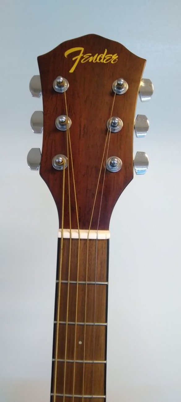 FENDER DREADNOUGHT SUNBURST MODELO FA-125/SB