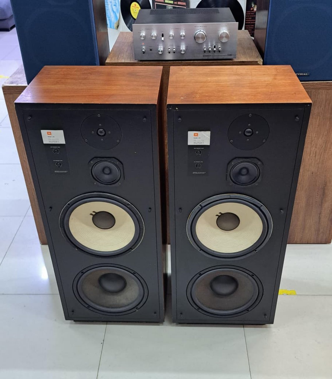 JBL MODELO L150