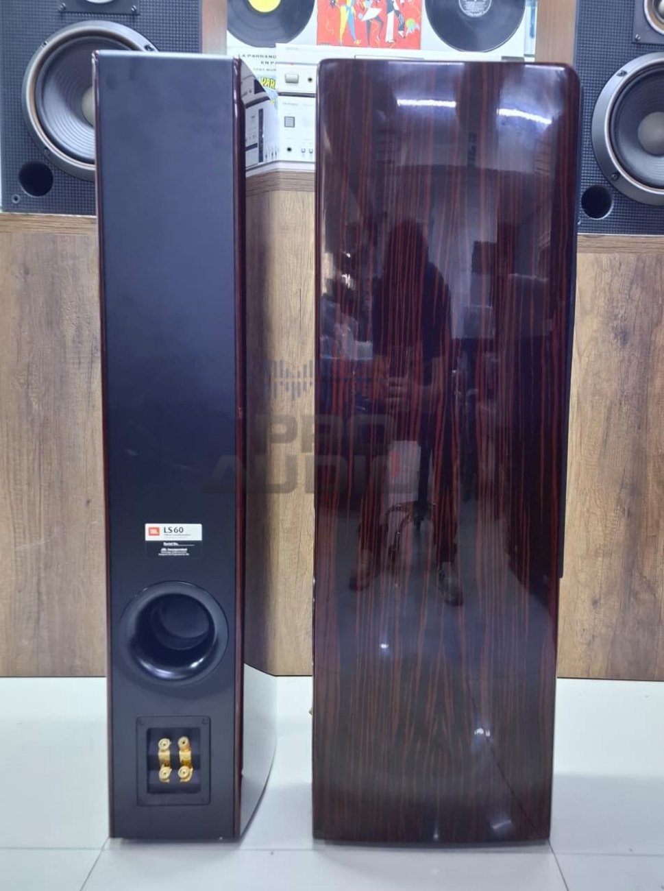 JBL MODELO LS60