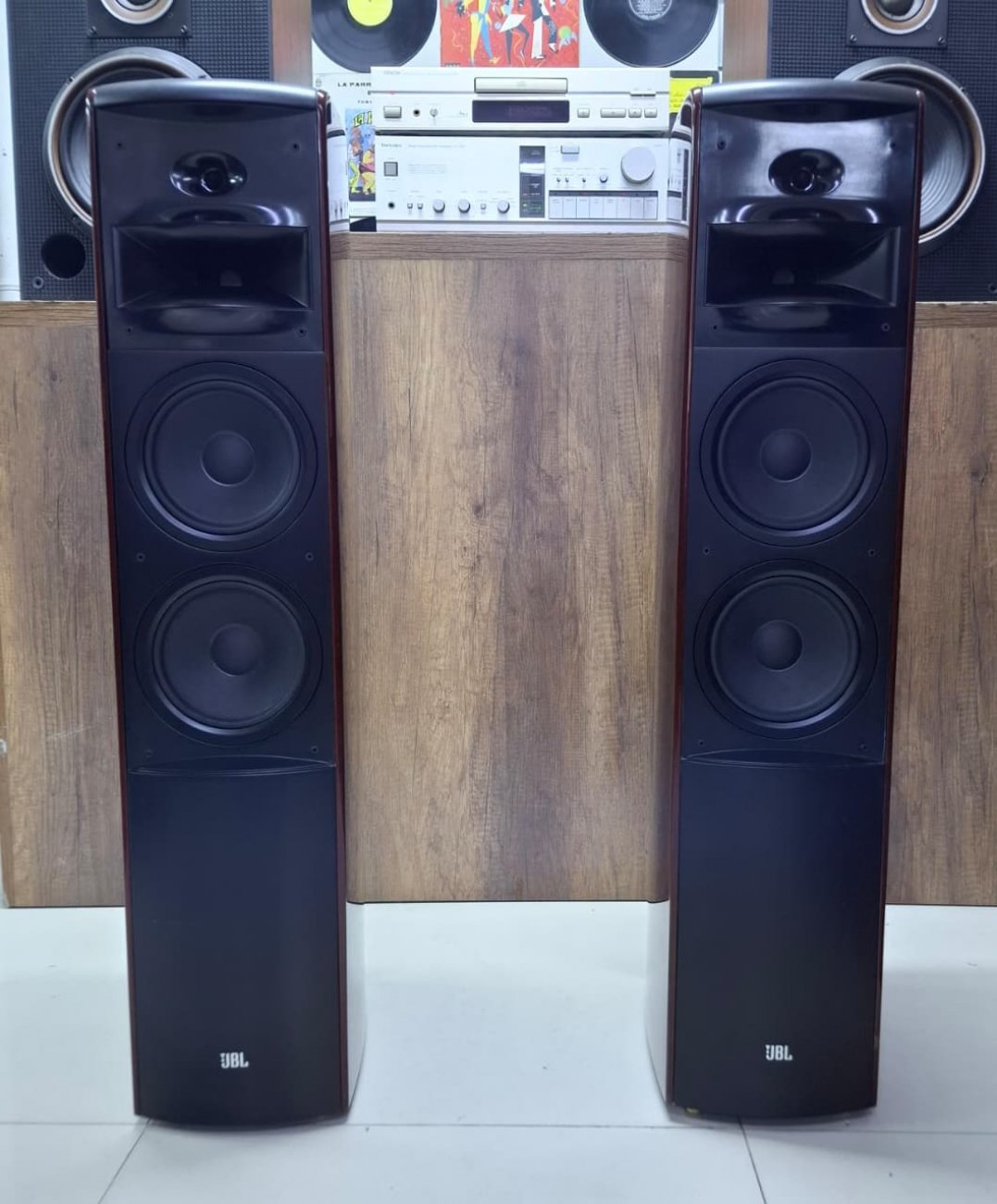 JBL MODELO LS60
