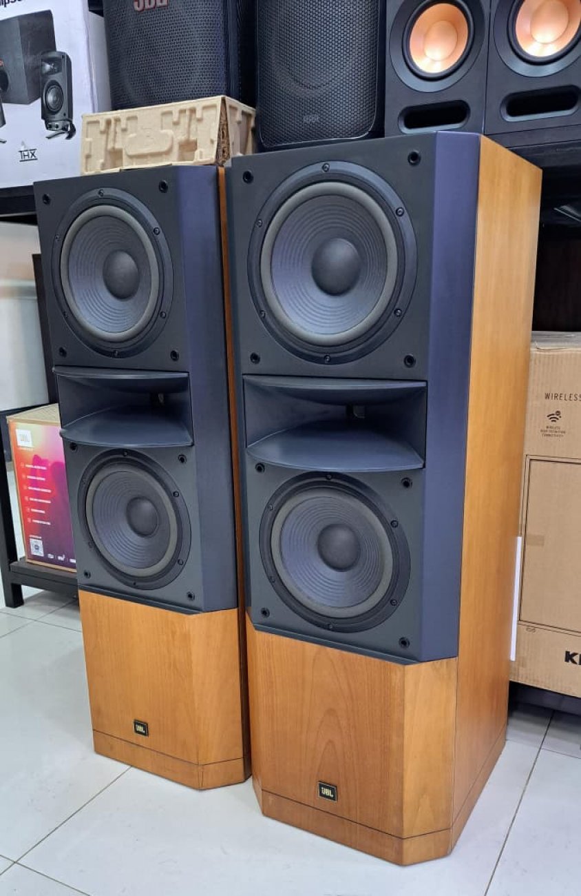 JBL MODELO S2500