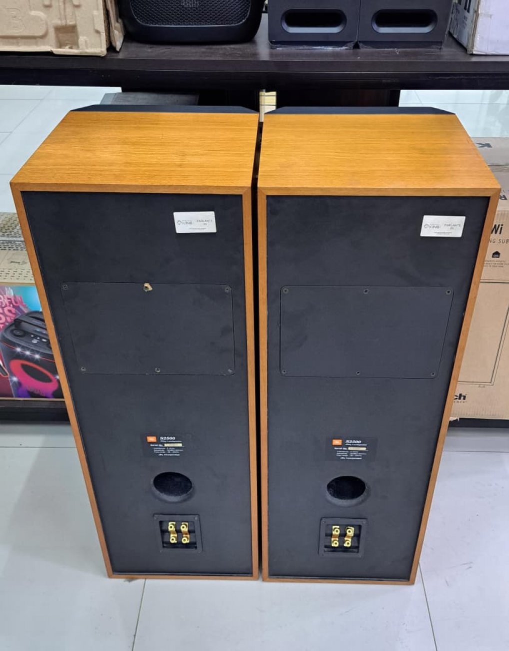JBL MODELO S2500