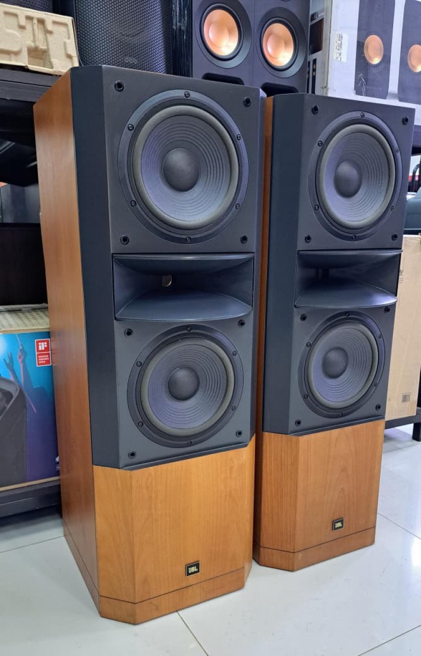 JBL MODELO S2500