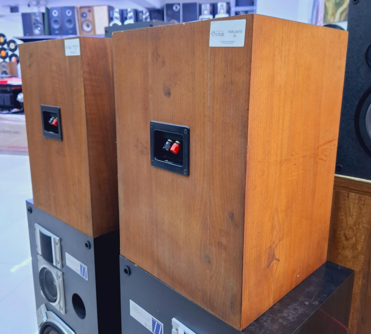 JBL MODELO STUDIO MONITOR 4408
