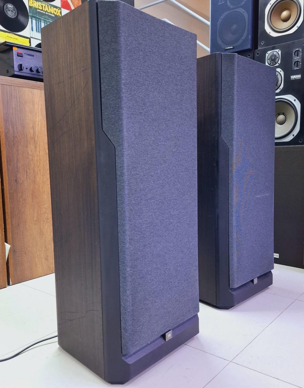 JBL MODELO XPL200