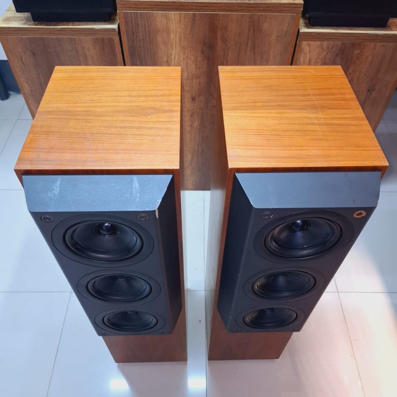 KEF MODELO REFERENCE 105/3S