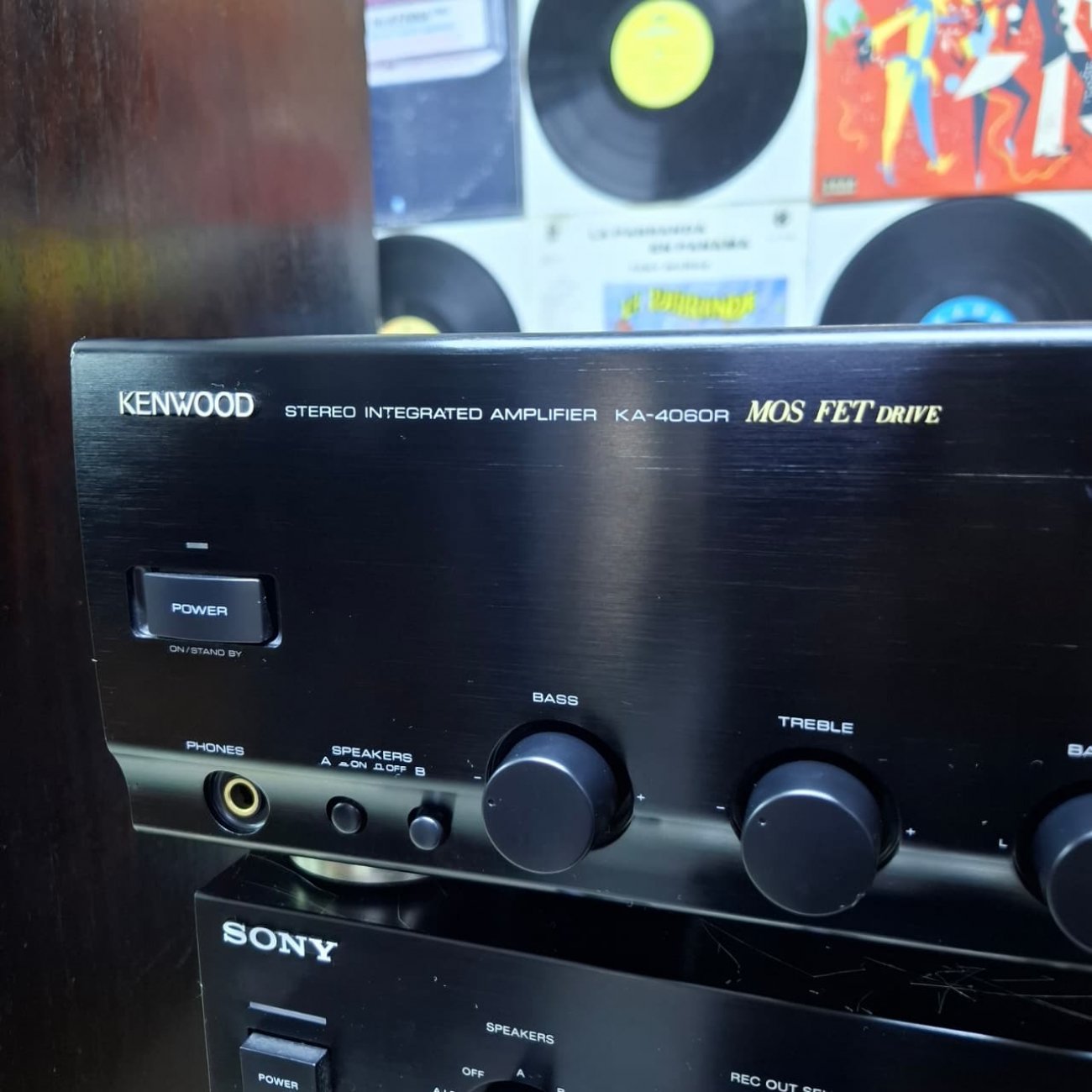KENWOOD MODELO KA-4060R