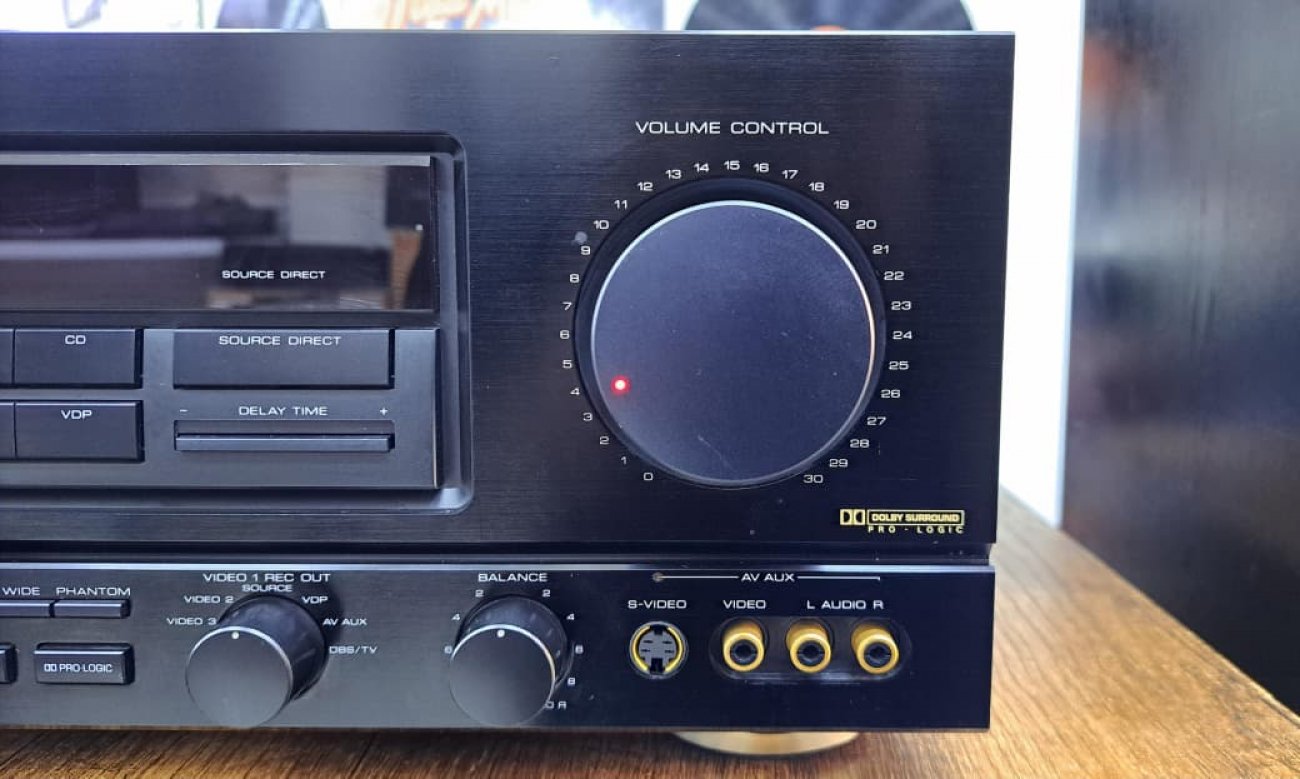 KENWOOD MODELO KA-V6000