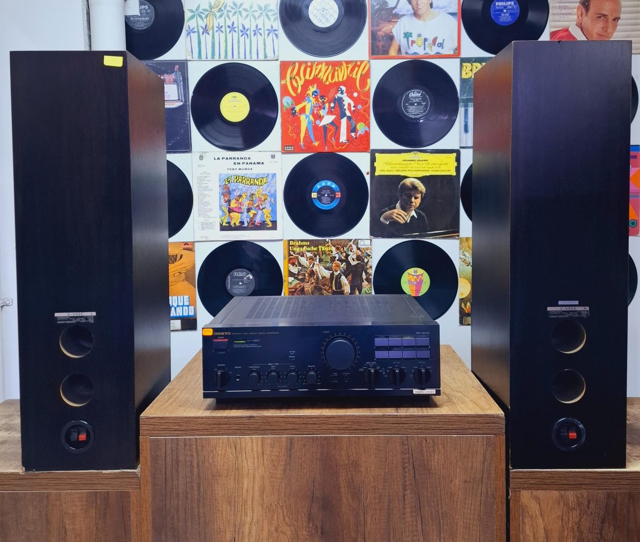 KENWOOD MODELO S-V66E