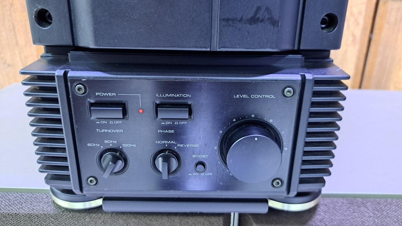 KENWOOD MODELO SW-7