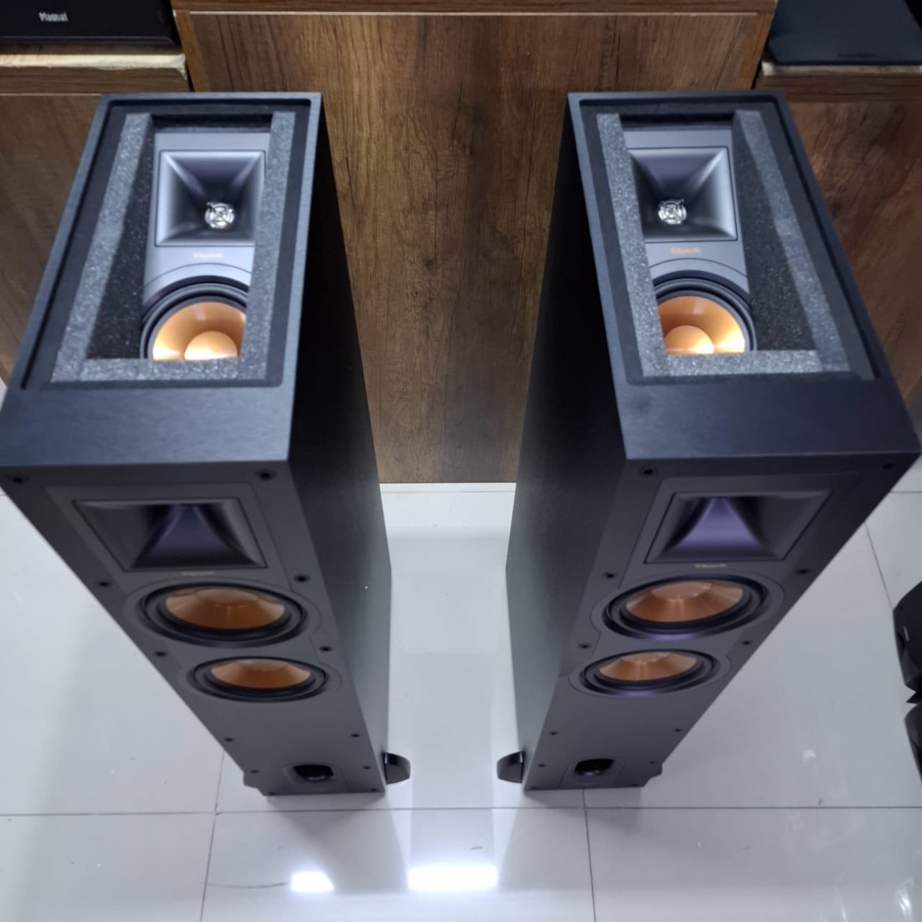 KLIPSCH MODELO R-26FA