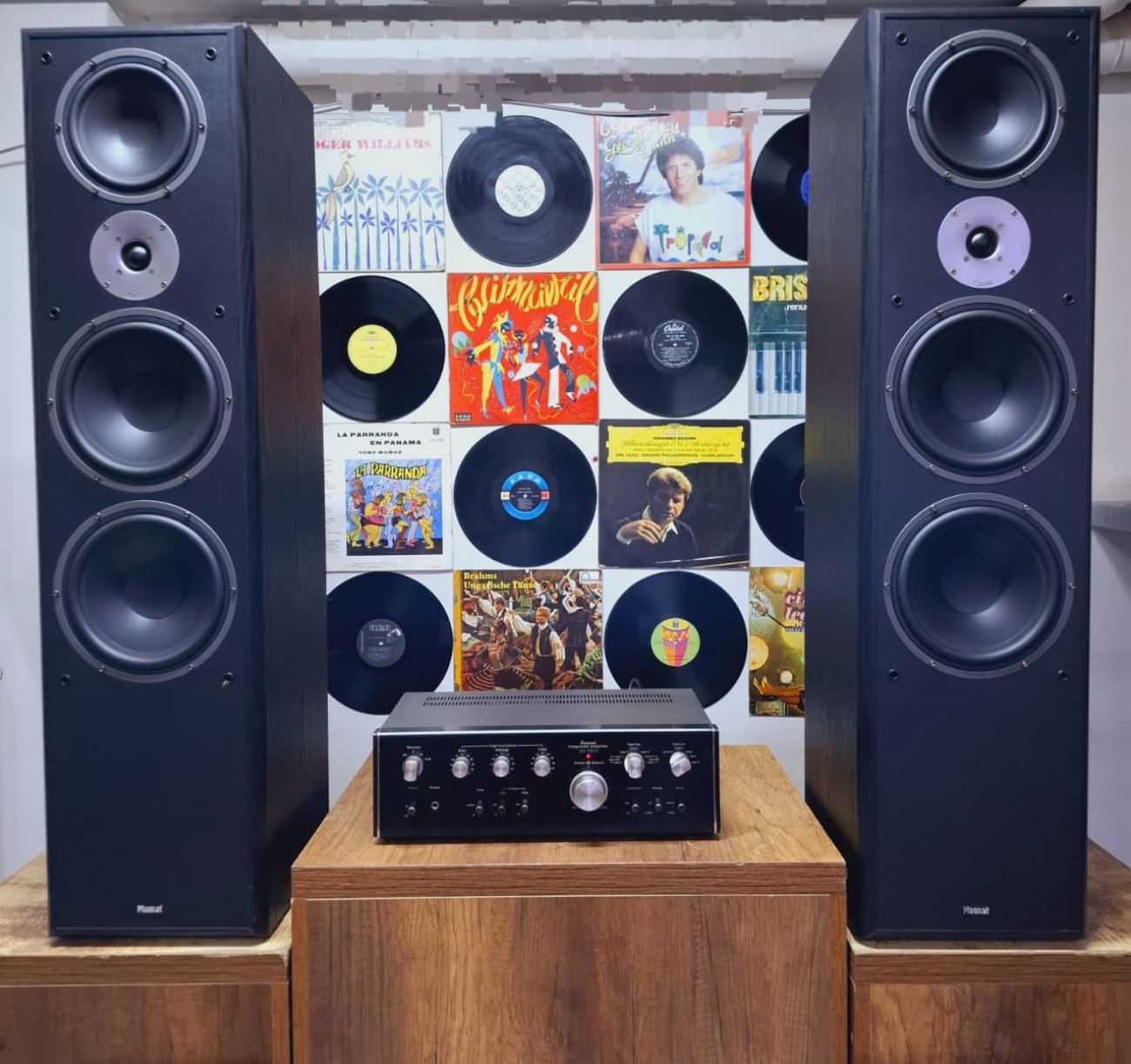 MAGNAT MONITOR SUPREME 2002