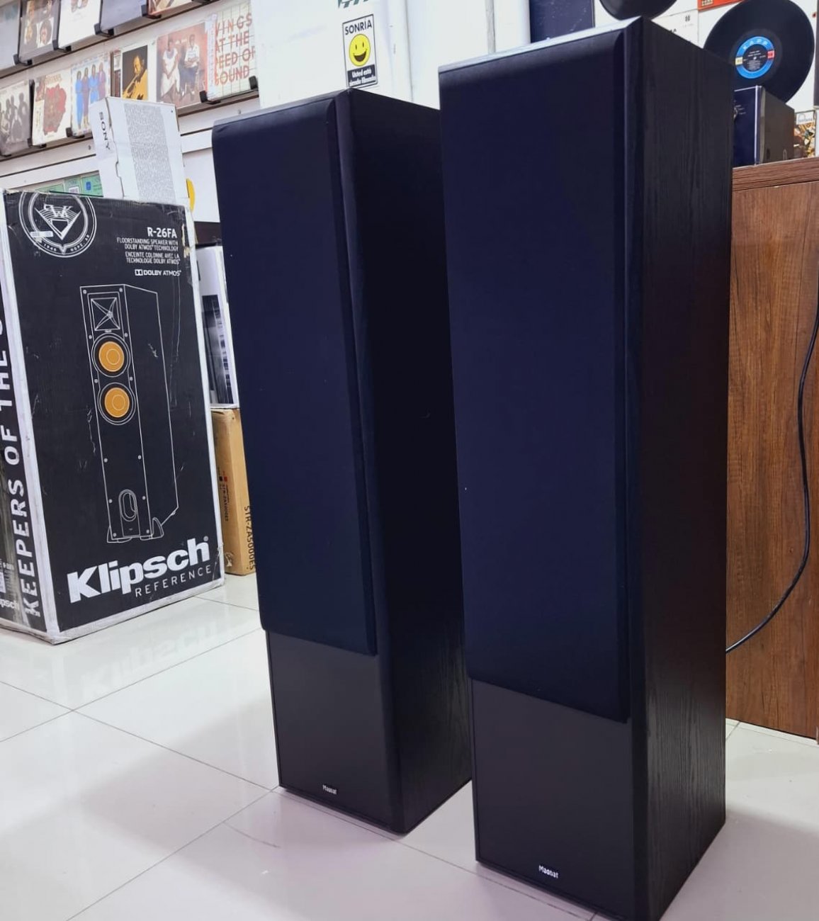 MAGNAT MONITOR SUPREME 2002