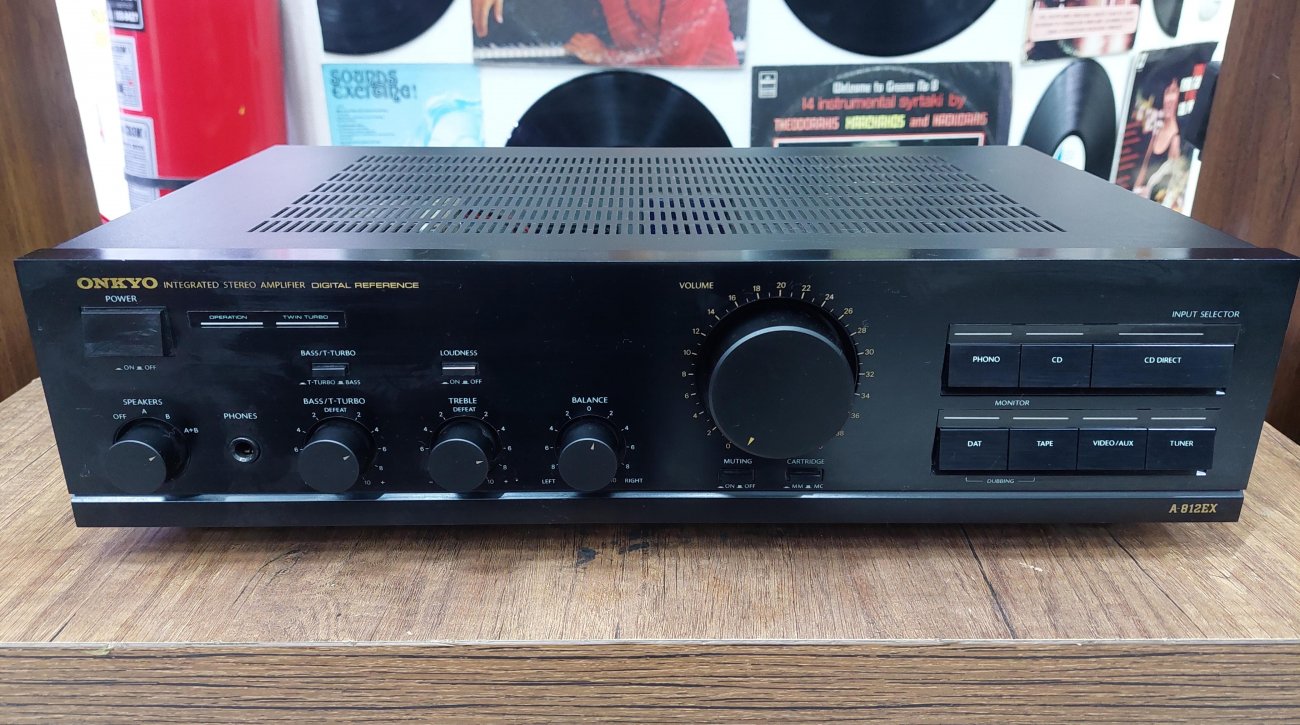 ONKYO MODELO A-812EX