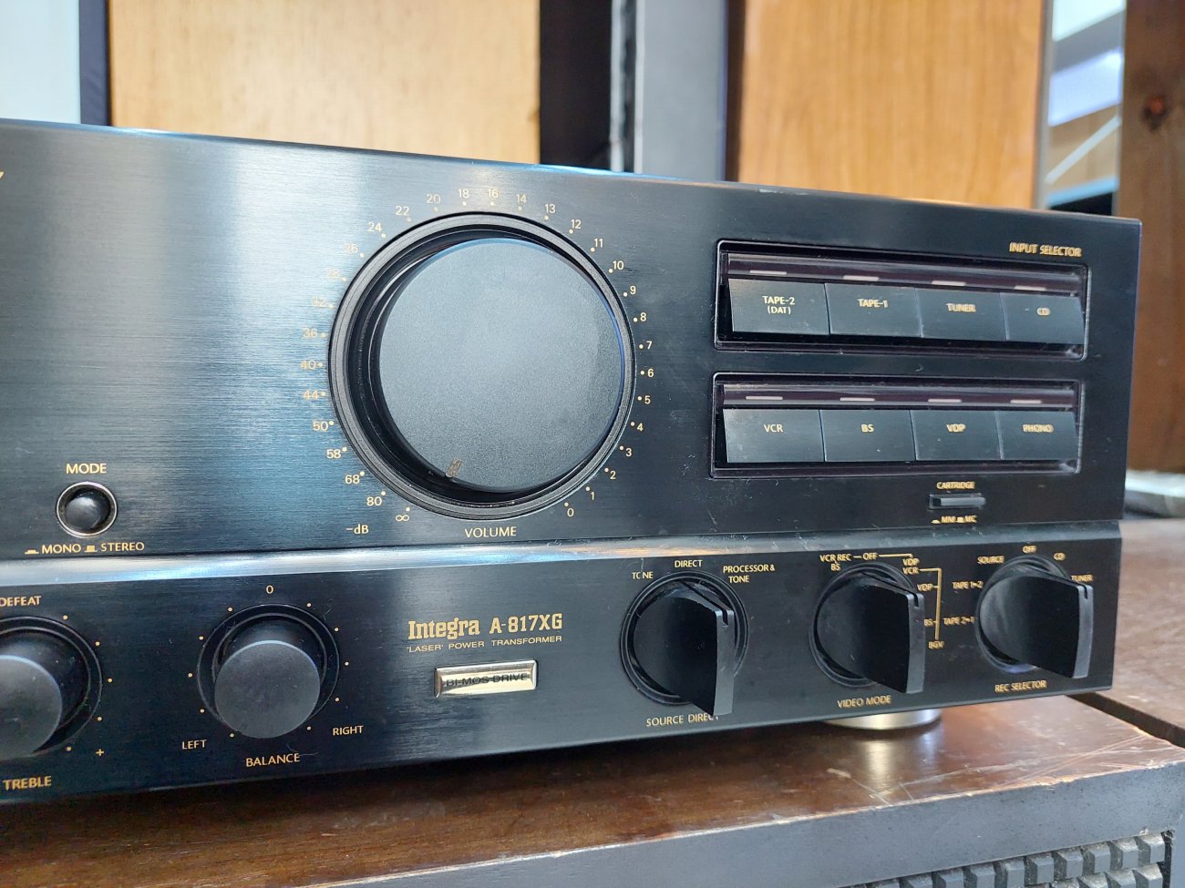 ONKYO MODELO A-817XG