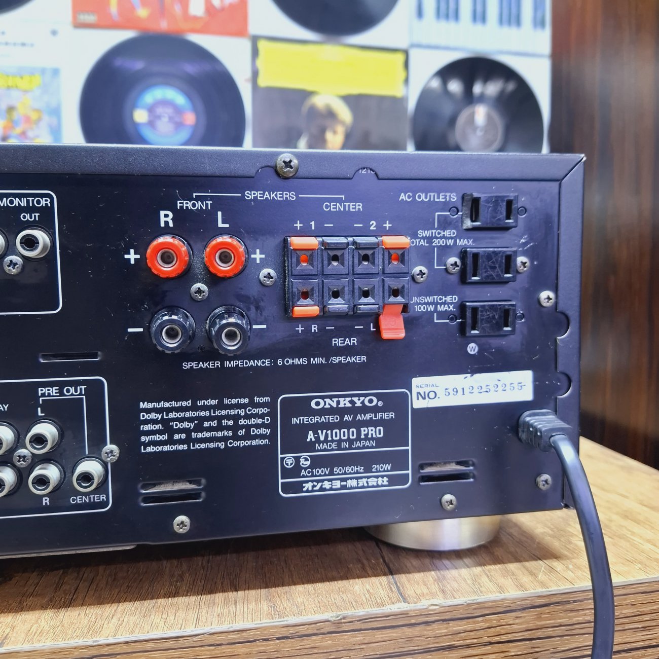 ONKYO MODELO A-V1000 PRO