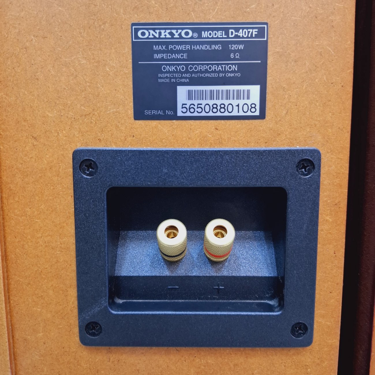 ONKYO MODELO D-407F