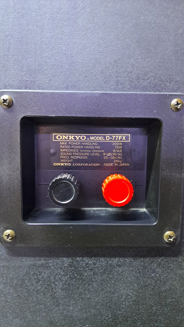 ONKYO MODELO D-77FX