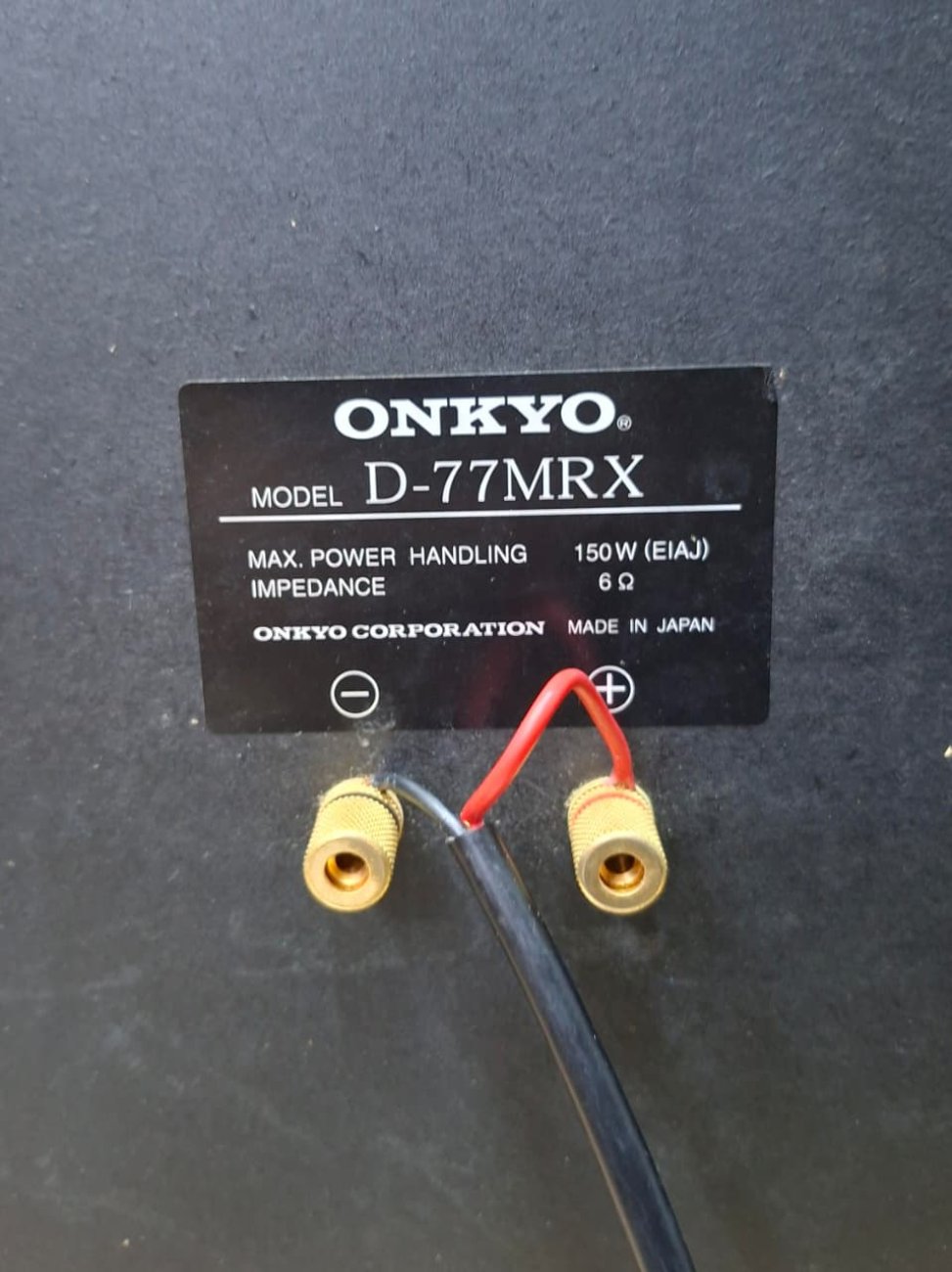 ONKYO MODELO D-77MRX