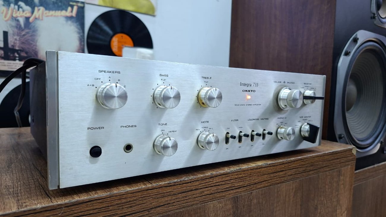 ONKYO MODELO INTEGRA 733