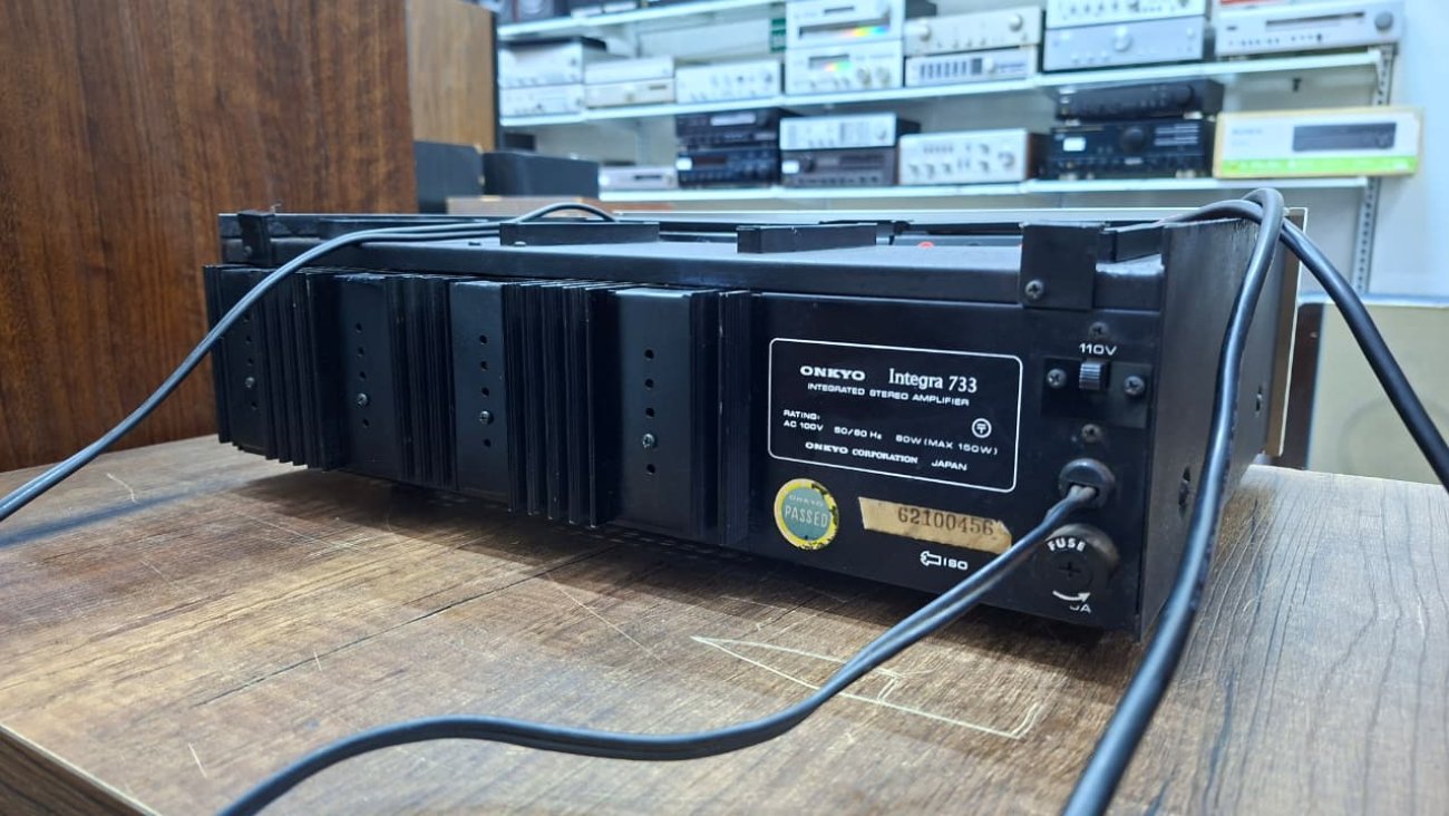 ONKYO MODELO INTEGRA 733