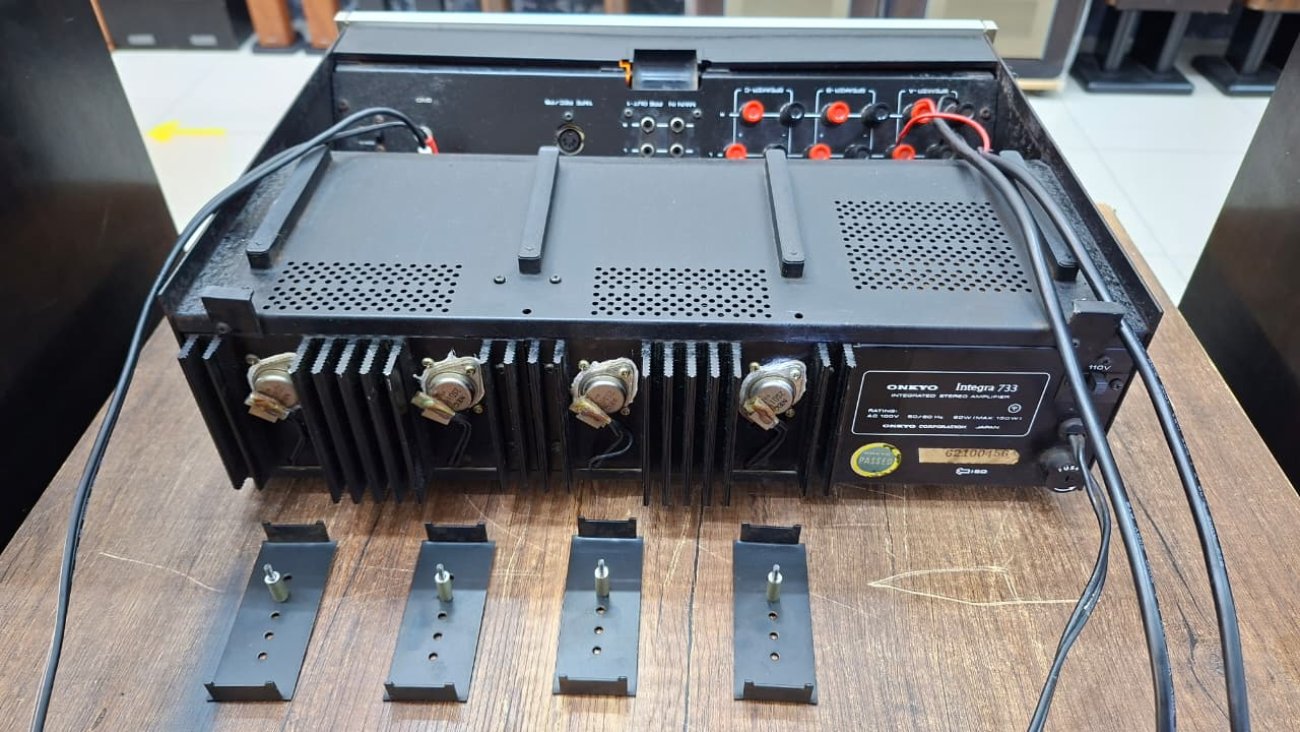 ONKYO MODELO INTEGRA 733