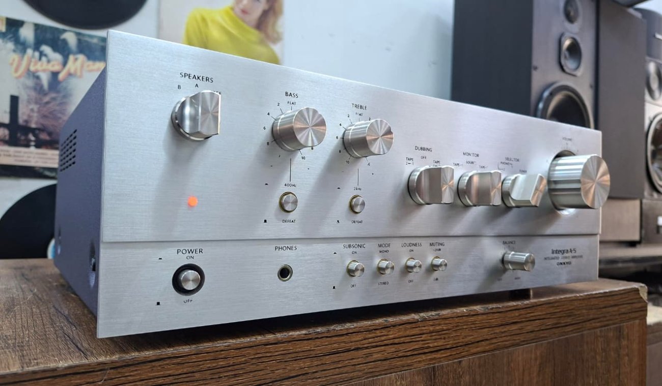 ONKYO MODELO INTEGRA A-5
