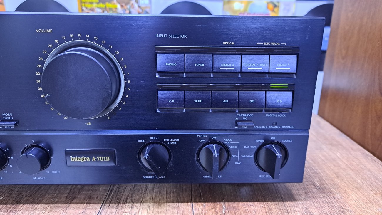 ONKYO MODELO INTEGRA A-701D