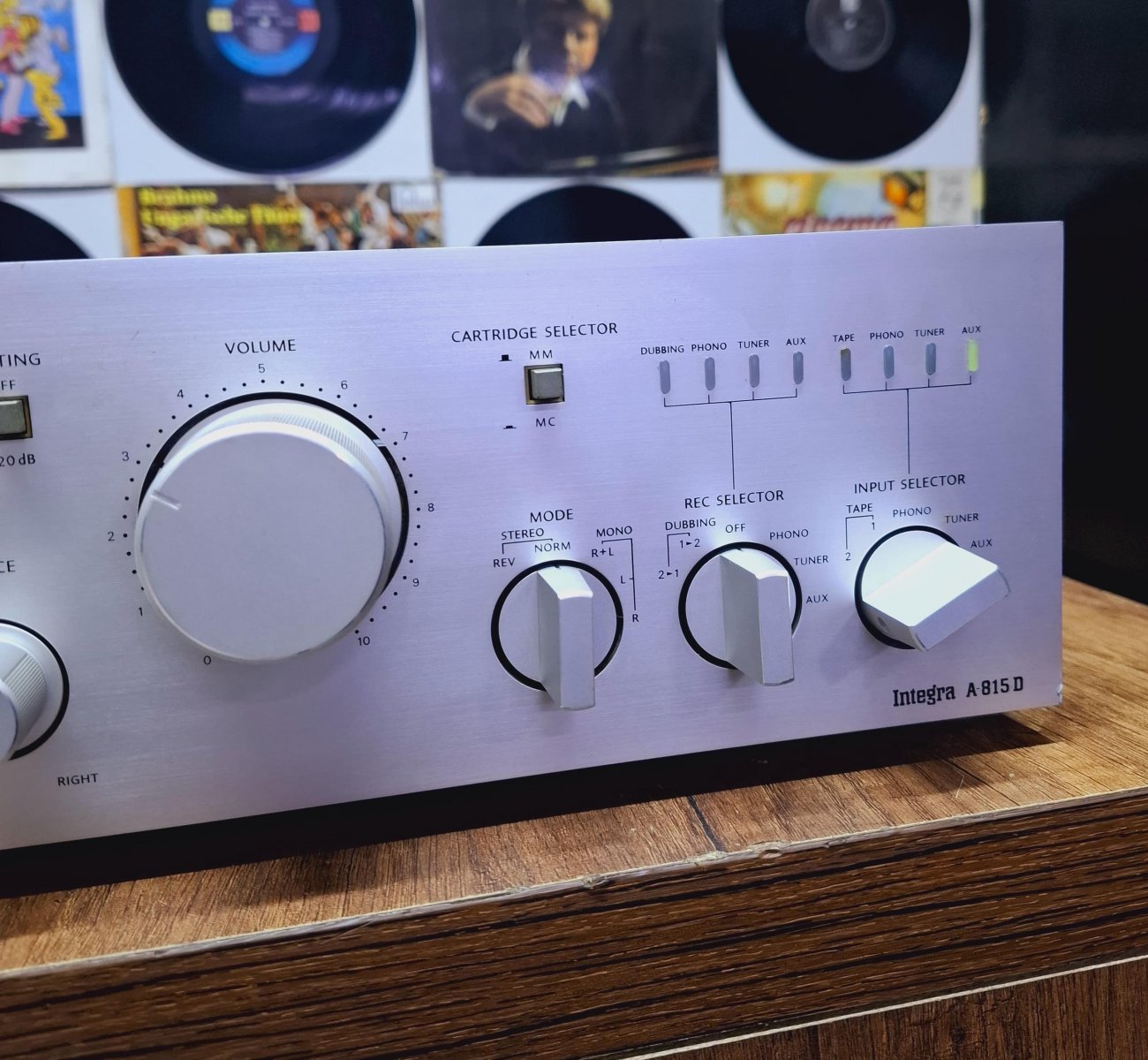 ONKYO MODELO INTEGRA A-815D
