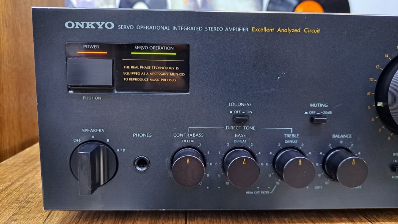 ONKYO MODELO INTEGRA A-815RXII