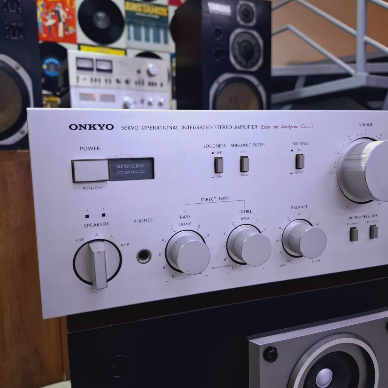 ONKYO MODELO INTEGRA A-817GT