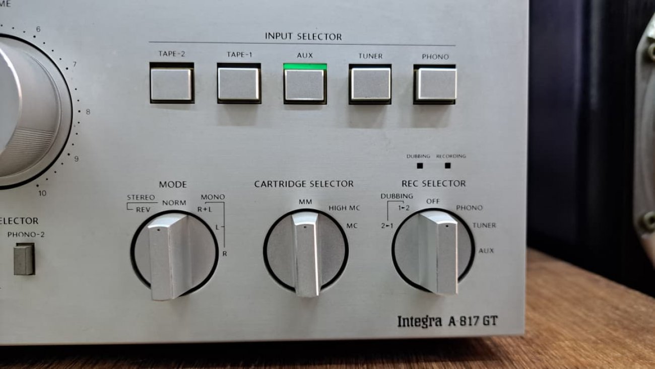 ONKYO MODELO INTEGRA A-817GT