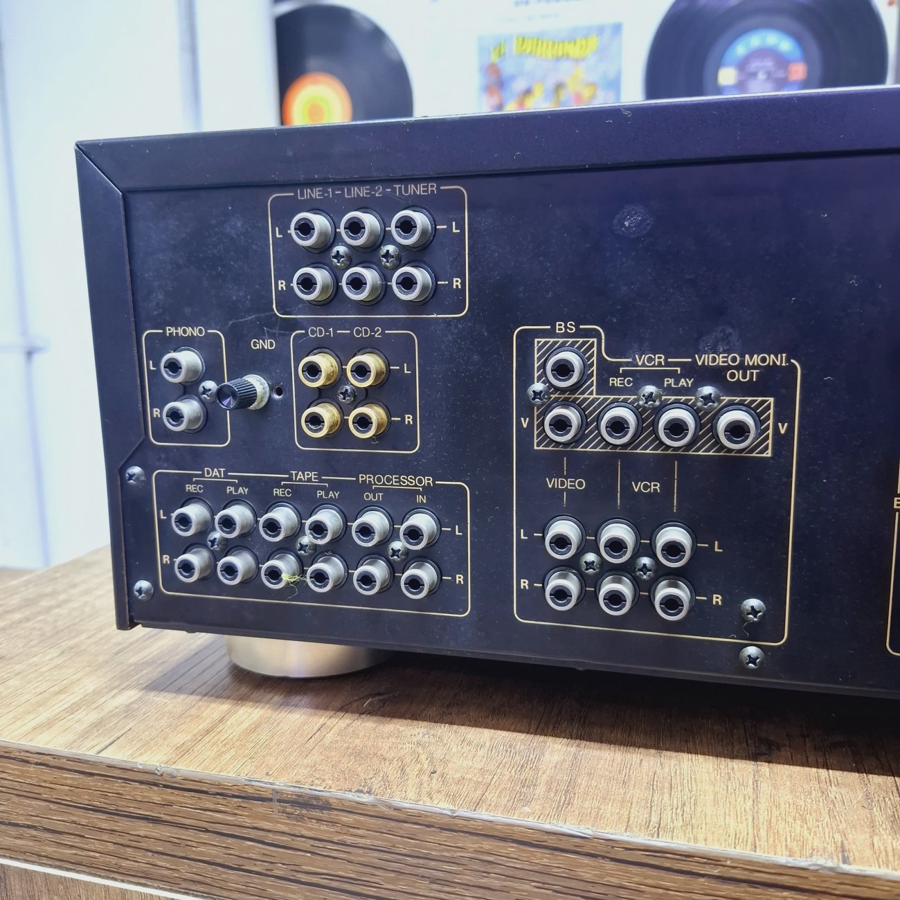 ONKYO MODELO INTEGRA  A-817XD