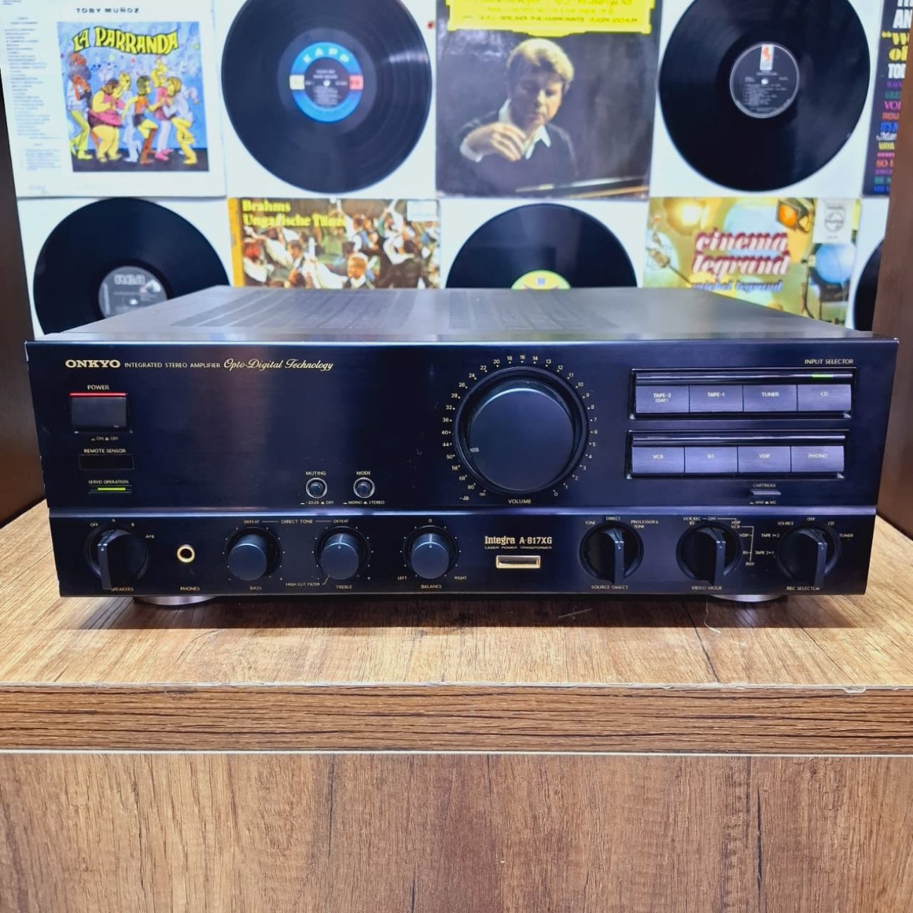 ONKYO MODELO INTEGRA A-817XG