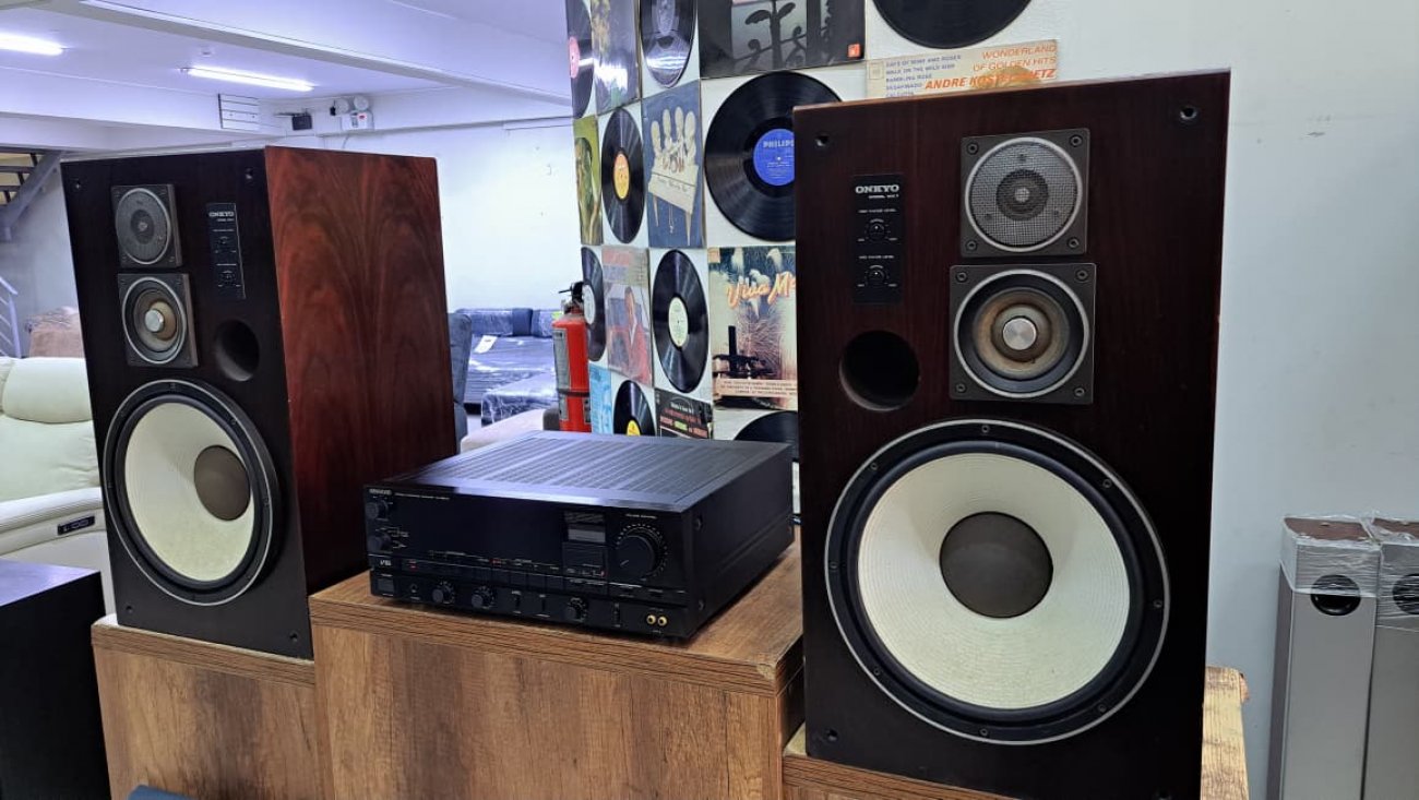 ONKYO MODELO MX7