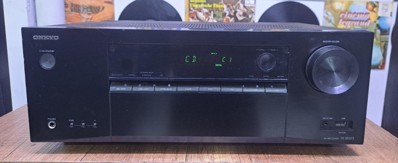 ONKYO MODELO TX-SR373