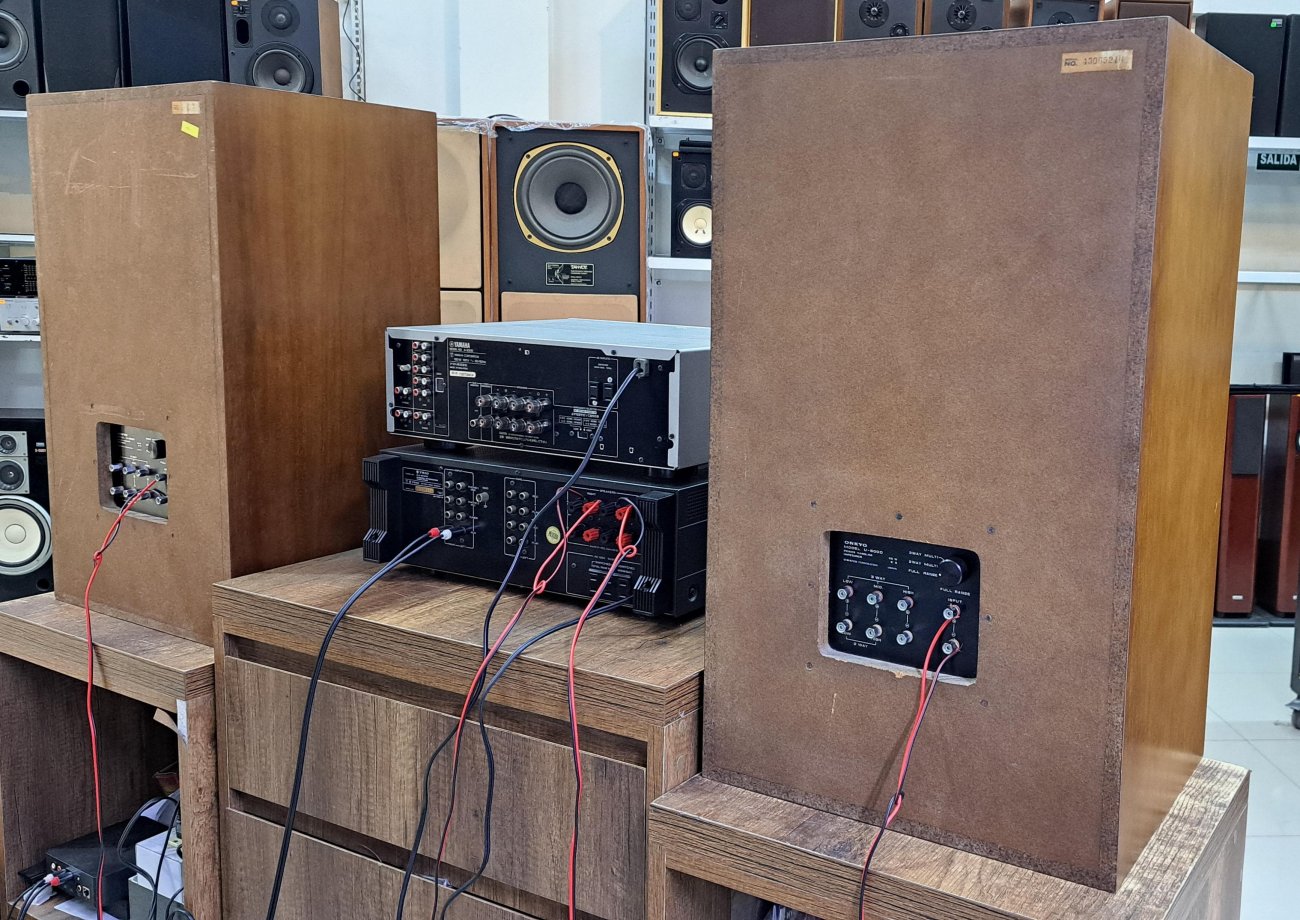ONKYO MODELO U-6000