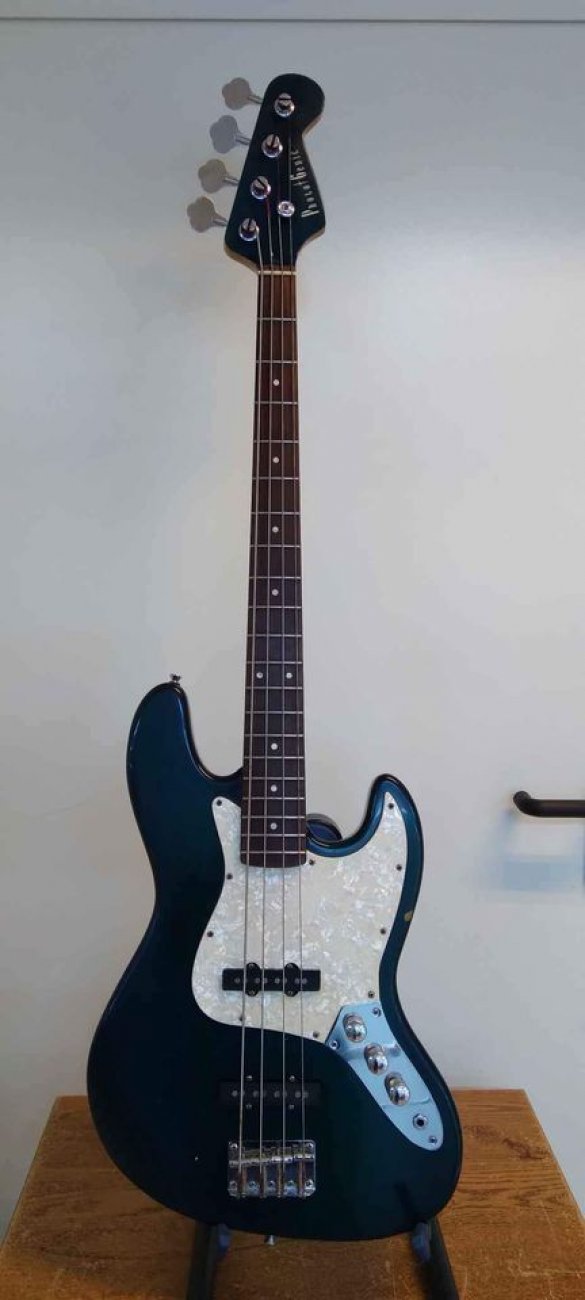 PHOTOGENIC JAZZ BASS